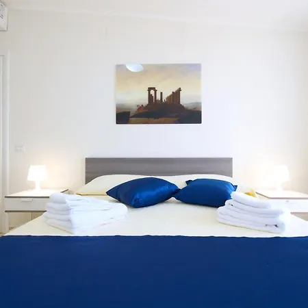 Costabella Apartment *